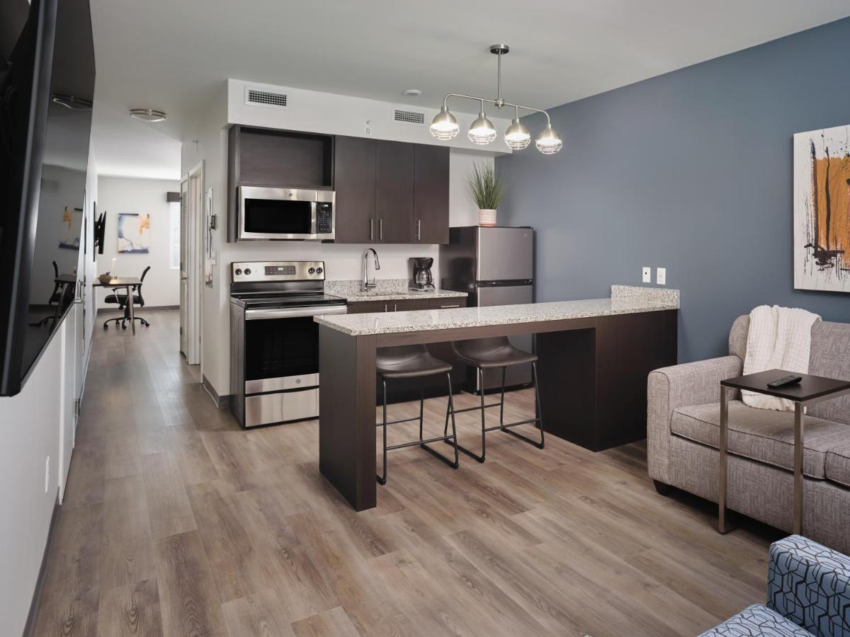 Stayapt Suites مونتغومري المظهر الخارجي الصورة